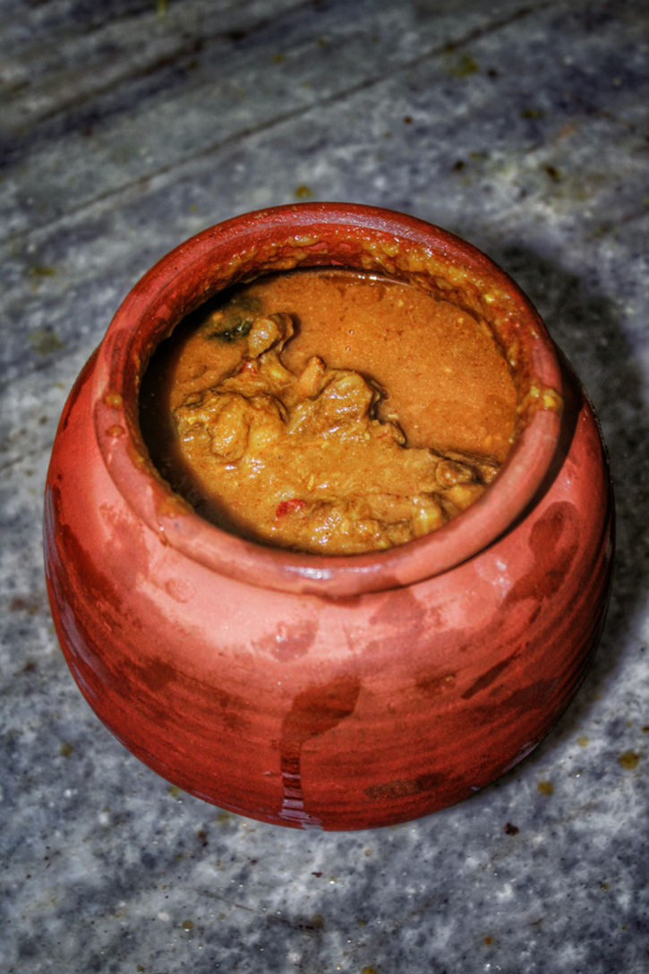 Matka with chicken